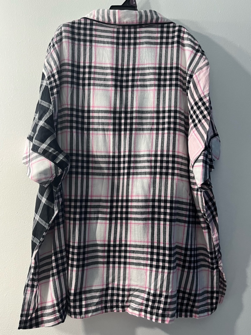 VS Plaid Short-Sleeve Button-Up pajama set - Black & Pink - Picture 2 of 5